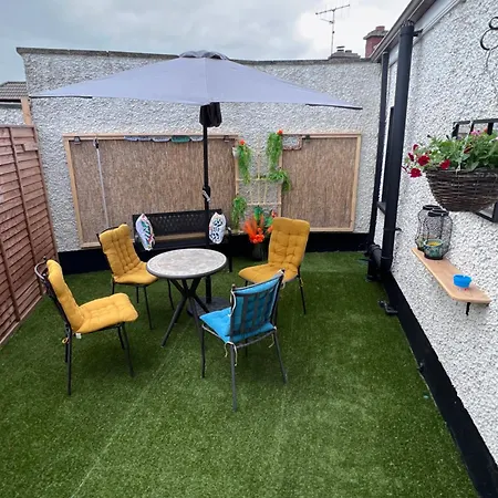 Rose House On Emmett Apartmán *